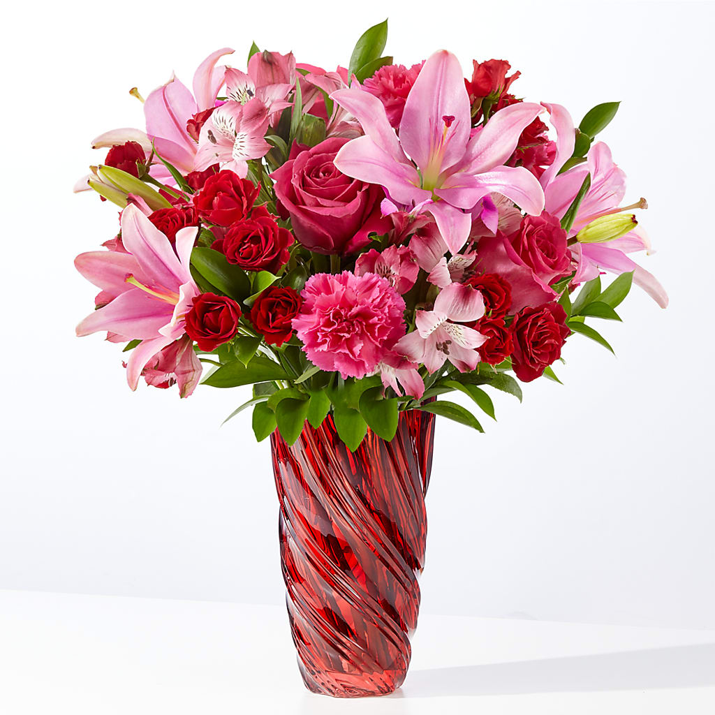 In Love Bouquet with Luxe Swirl Vase – Downtown Florist And Tea, Doerun GA