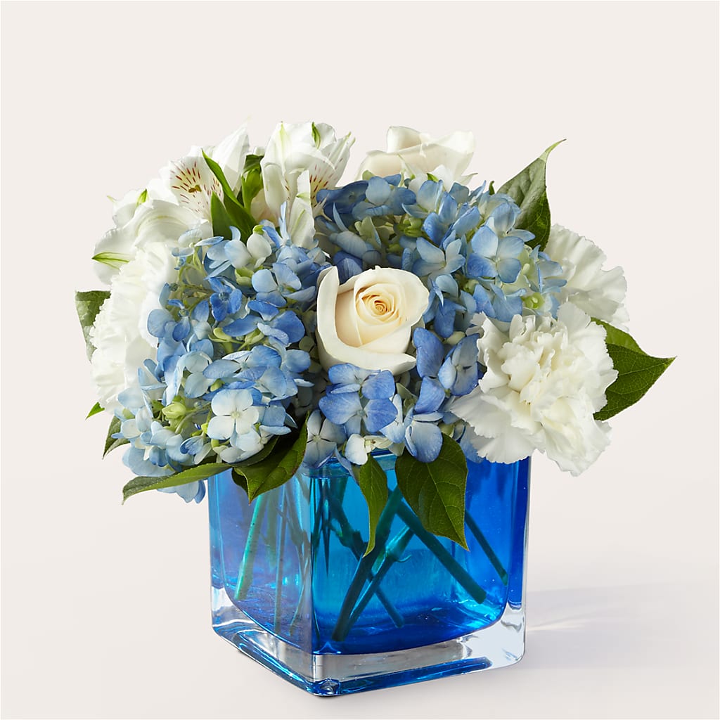 Soothing Waters Bouquet – Downtown Florist And Tea, Doerun GA