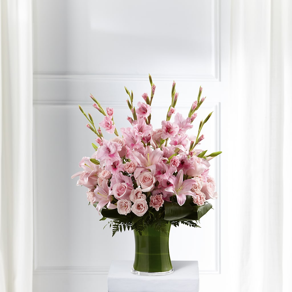 Lovely Tribute Bouquet – Downtown Florist And Tea, Doerun GA
