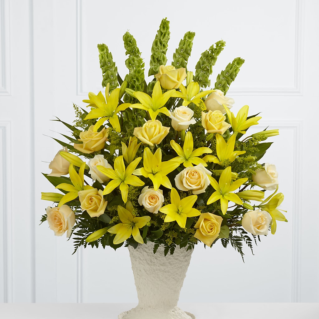 Golden Memories Arrangement – Downtown Florist And Tea, Doerun GA