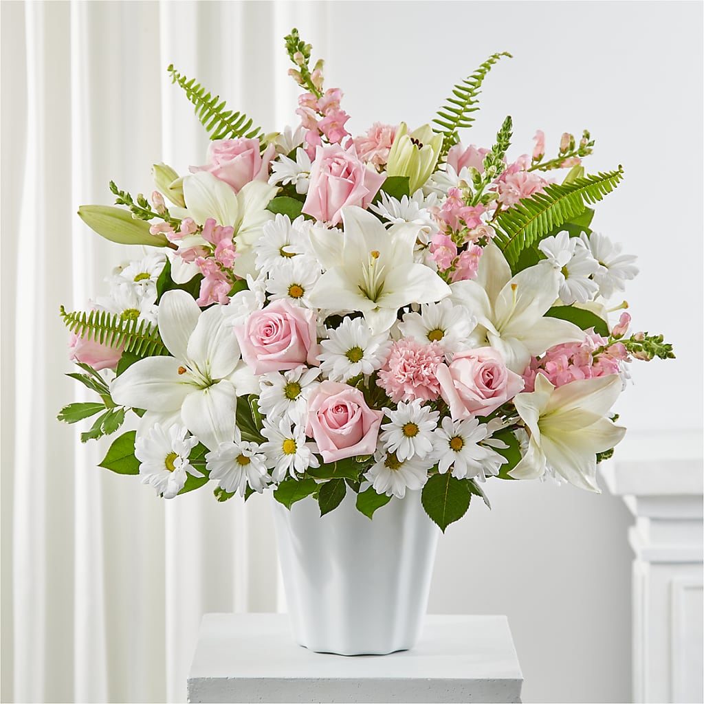 Soft Touch Tabletop Basket – Downtown Florist And Tea, Doerun GA