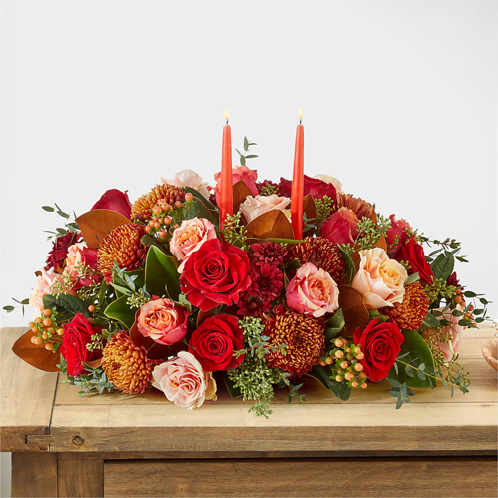 Gather Near Centerpiece – Downtown Florist And Tea, Doerun GA