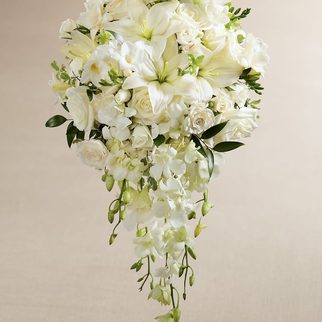 White Wonders Bouquet – Downtown Florist And Tea, Doerun GA