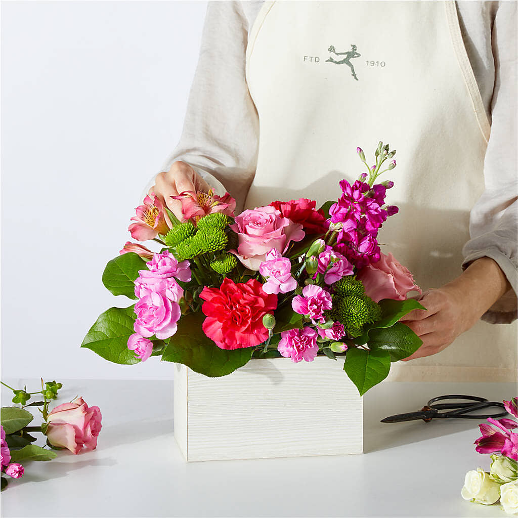 Sweetberry Box – A Florist Original –  Downtown Florist And Tea, Doerun GA