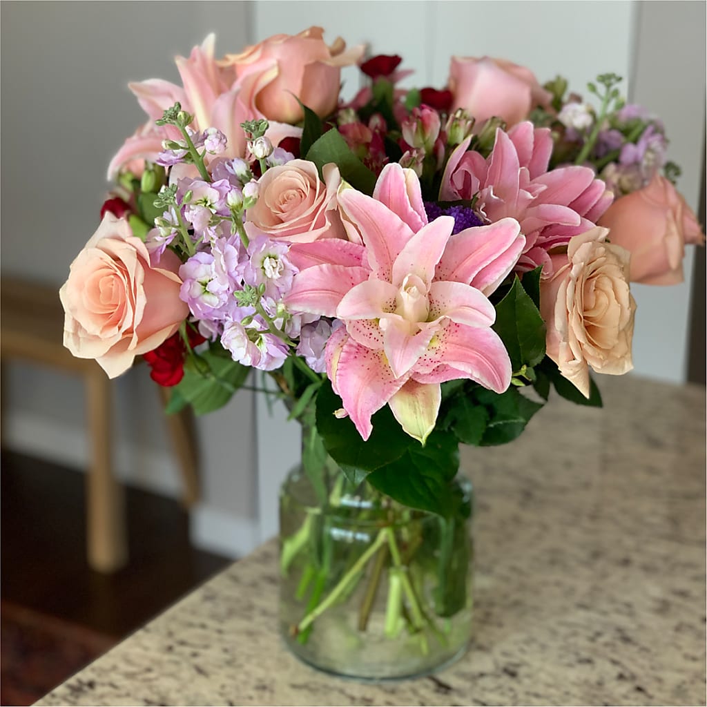 Romantique Bouquet –  Downtown Florist And Tea, Doerun GA