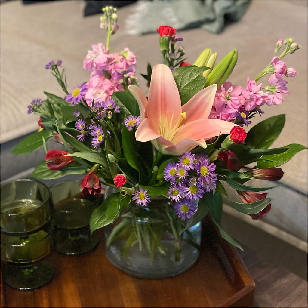 Romantique Bouquet –  Downtown Florist And Tea, Doerun GA