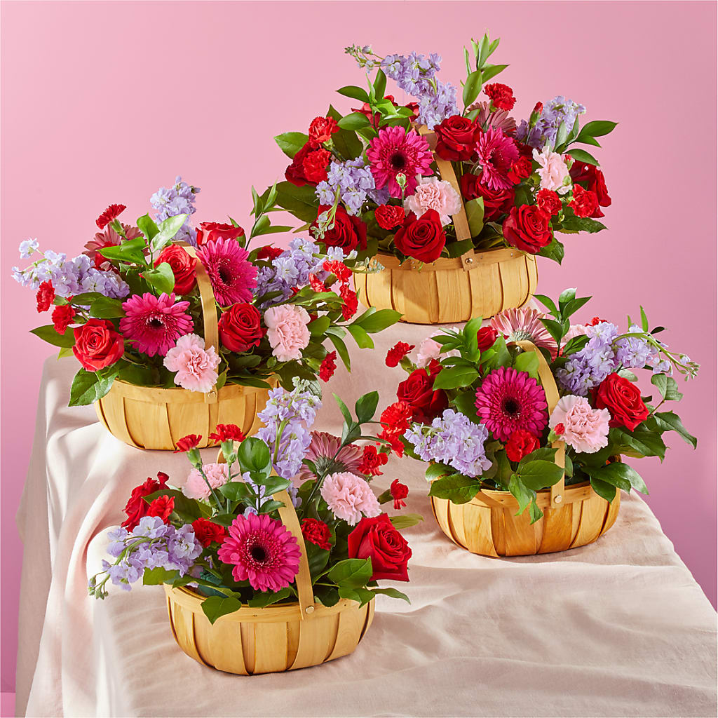 Pink Picnic Basket –  Downtown Florist And Tea, Doerun GA