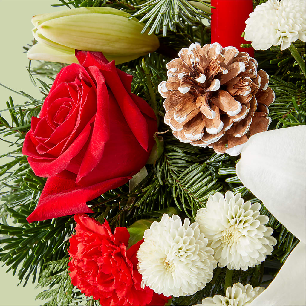 Seasonal Festivities Centerpiece –  Downtown Florist And Tea, Doerun GA