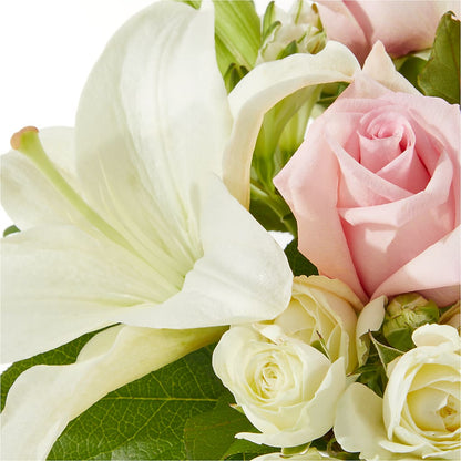 Kindhearted Bouquet –  Downtown Florist And Tea, Doerun GA