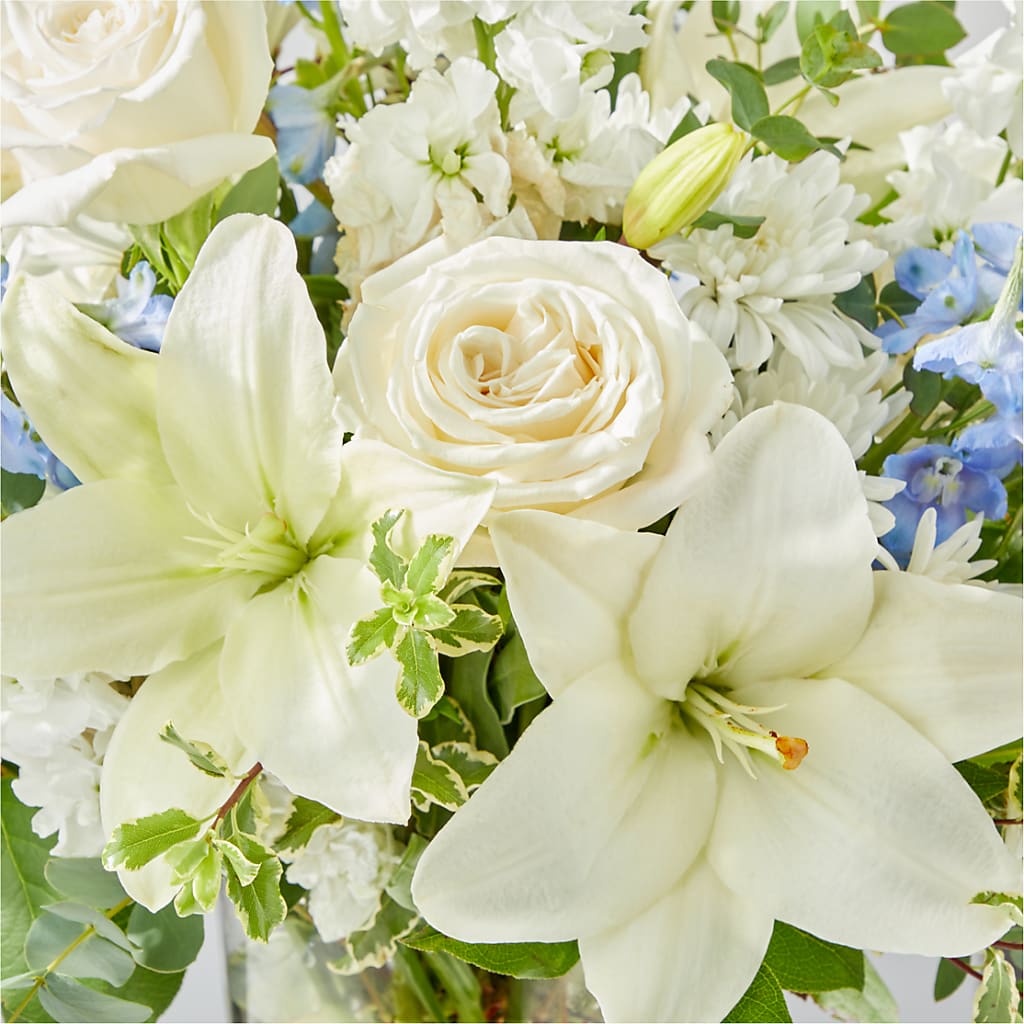 Peace of Mind Bouquet –  Downtown Florist And Tea, Doerun GA