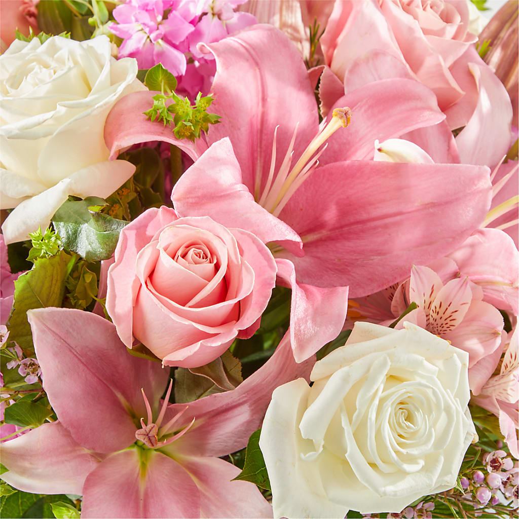 Ethereal Beauty Bouquet –  Downtown Florist And Tea, Doerun GA