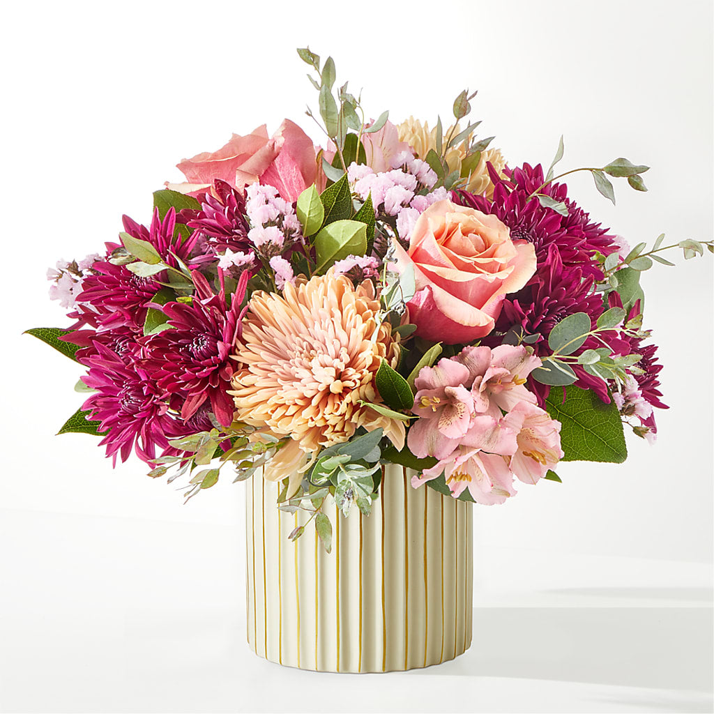 Berry Cobbler Bouquet with Ivory Vase –  Downtown Florist And Tea, Doerun GA