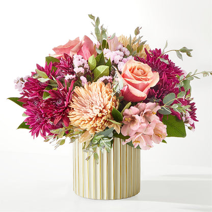 Berry Cobbler Bouquet with Ivory Vase –  Downtown Florist And Tea, Doerun GA