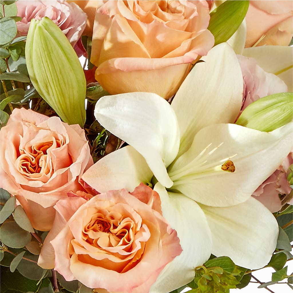 Grapefruit Splash Bouquet –  Downtown Florist And Tea, Doerun GA