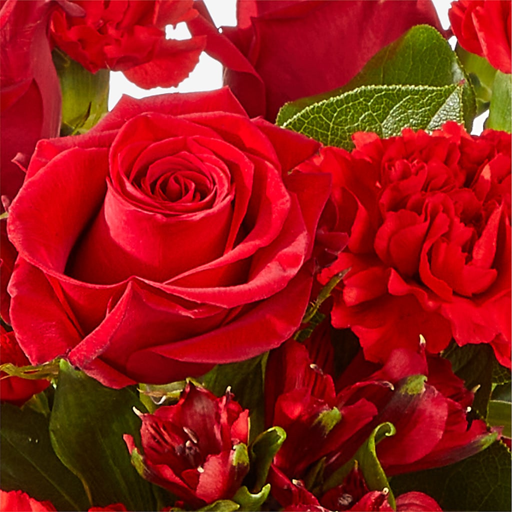The Heartstrings Bouquet –  Downtown Florist And Tea, Doerun GA
