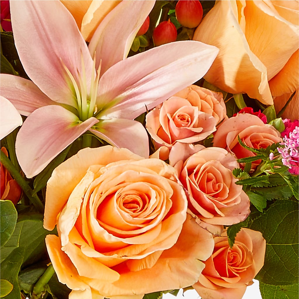 Bisous Bouquet –  Downtown Florist And Tea, Doerun GA