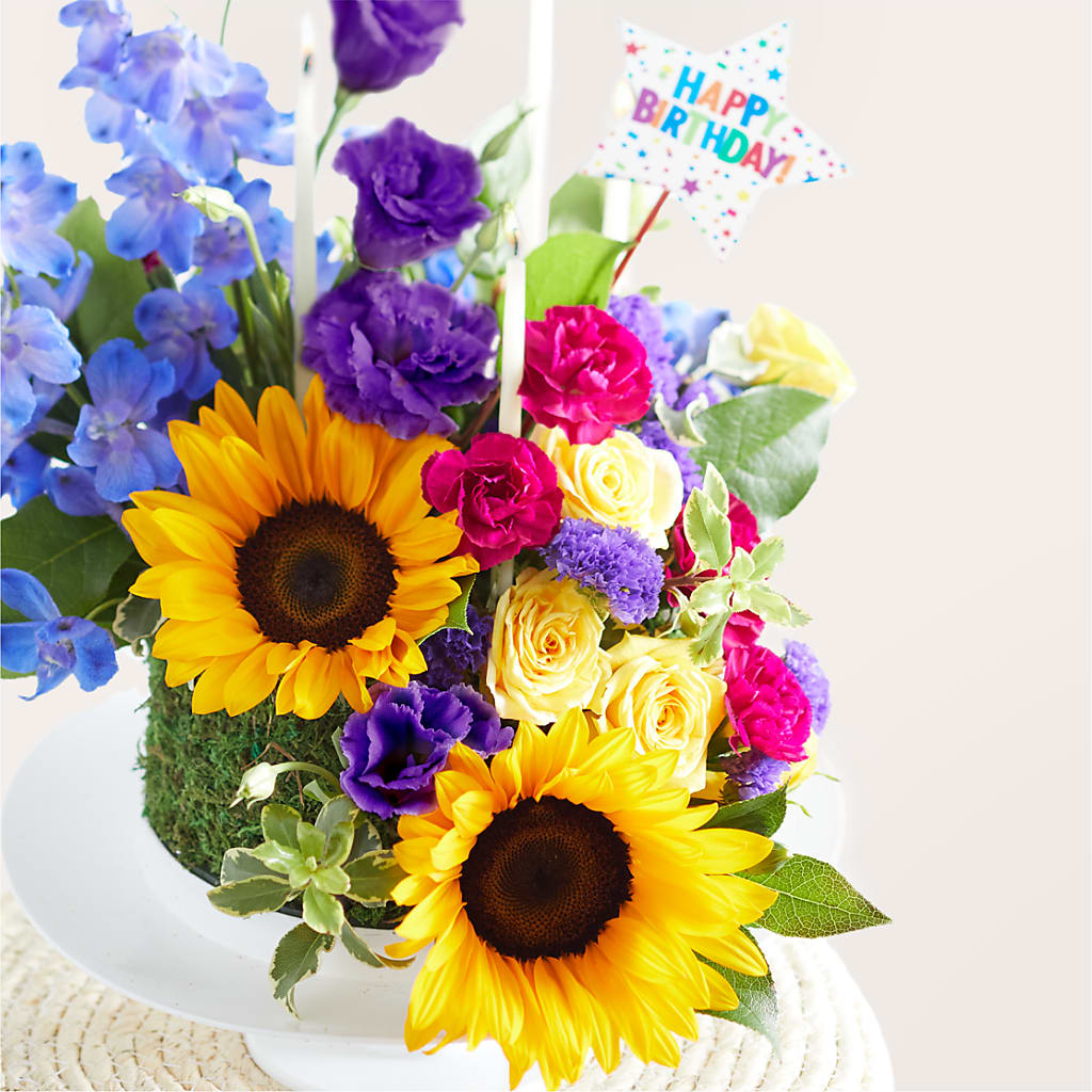 Star of the Day Floral Cake –  Downtown Florist And Tea, Doerun GA