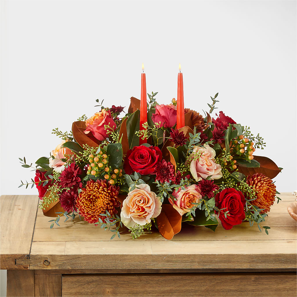Gather Near Centerpiece –  Downtown Florist And Tea, Doerun GA